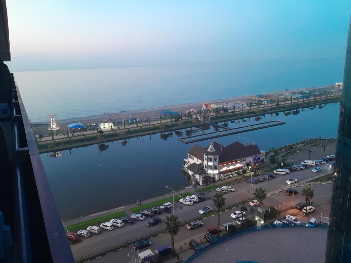Smart Aparthotel Orbi City Batumi Ngoại thất bức ảnh