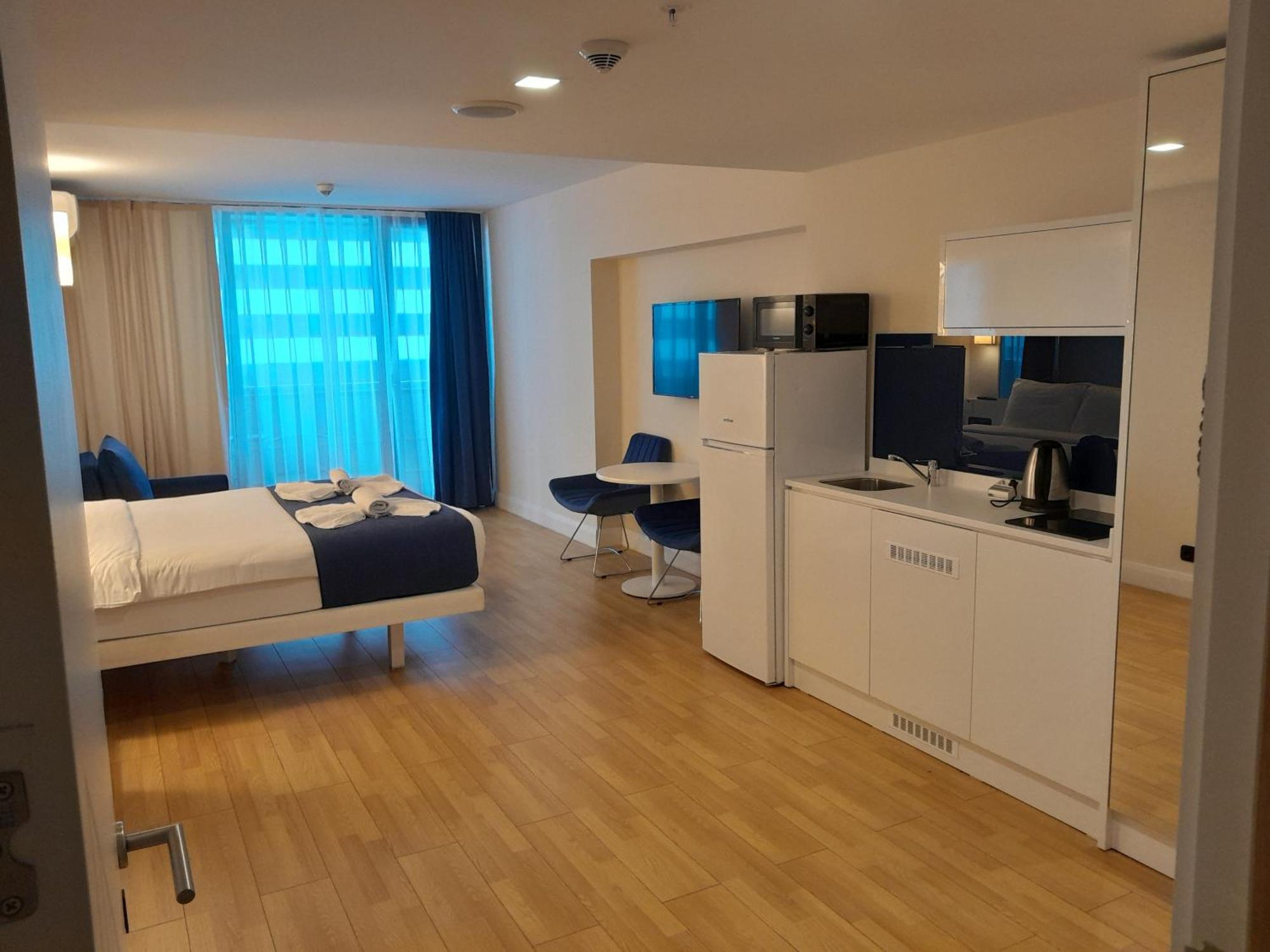 Smart Aparthotel Orbi City Batumi Ngoại thất bức ảnh