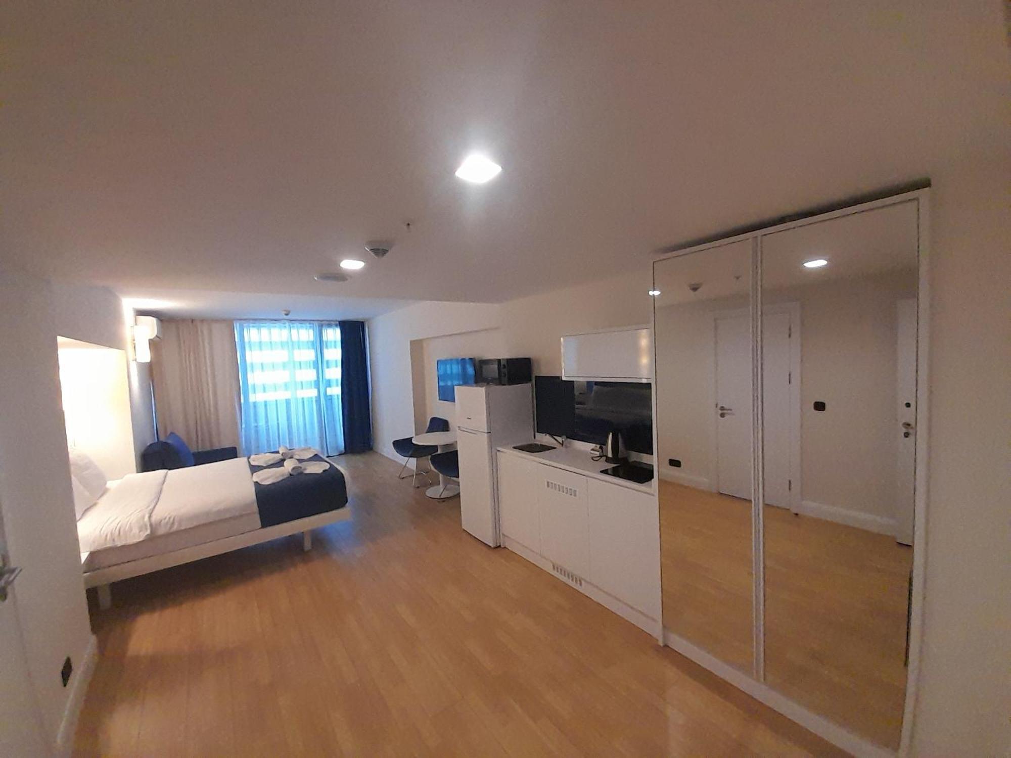 Smart Aparthotel Orbi City Batumi Ngoại thất bức ảnh