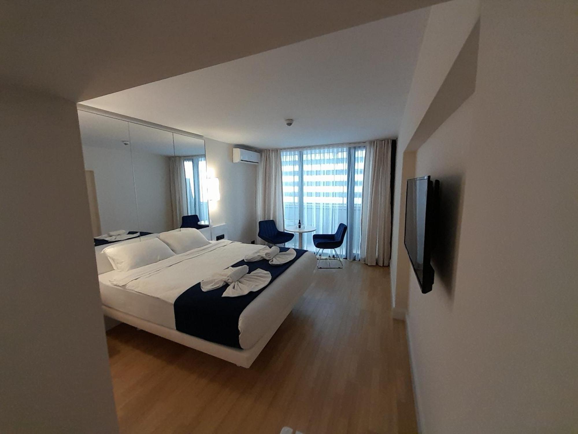 Smart Aparthotel Orbi City Batumi Phòng bức ảnh