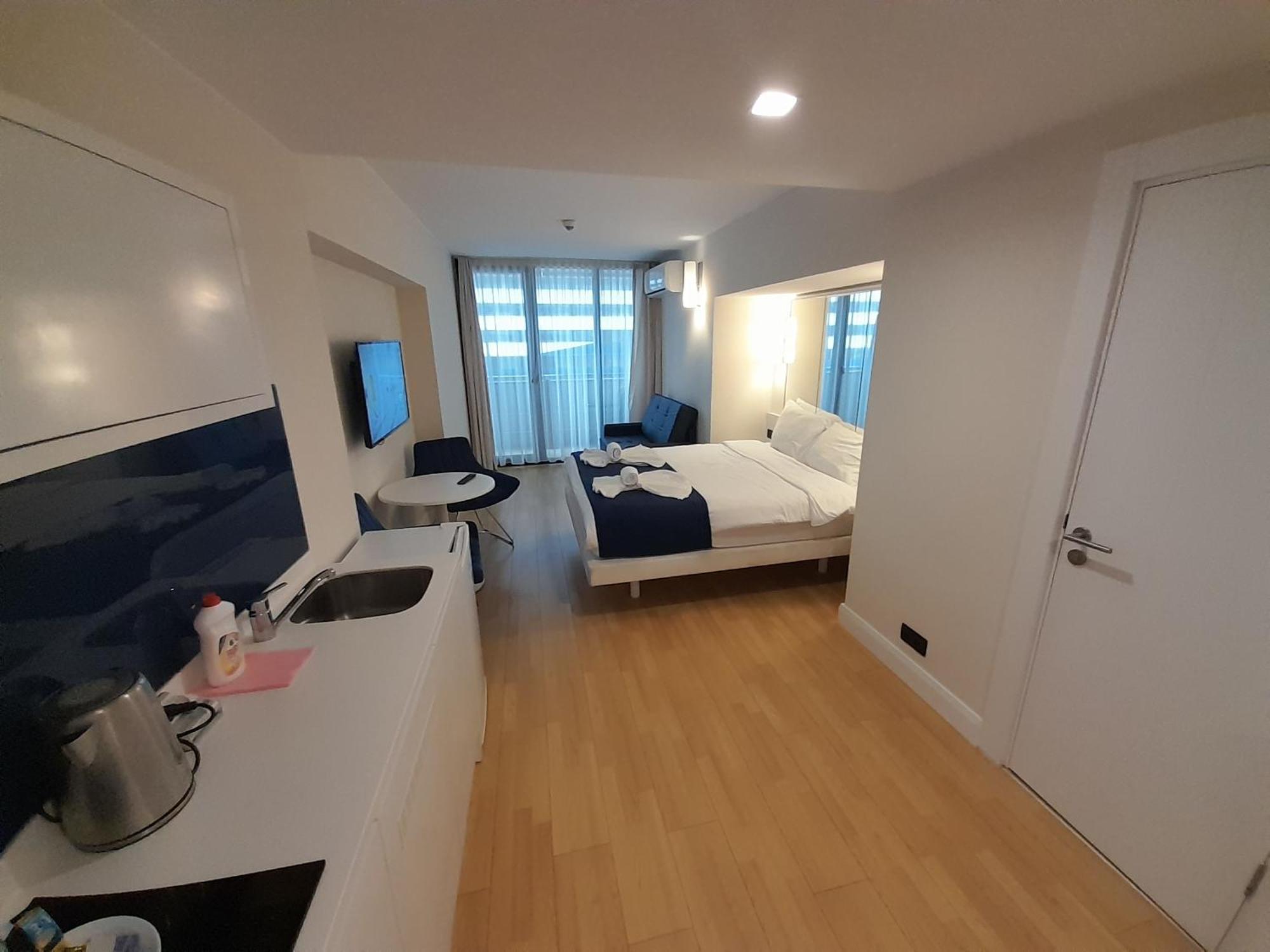 Smart Aparthotel Orbi City Batumi Phòng bức ảnh