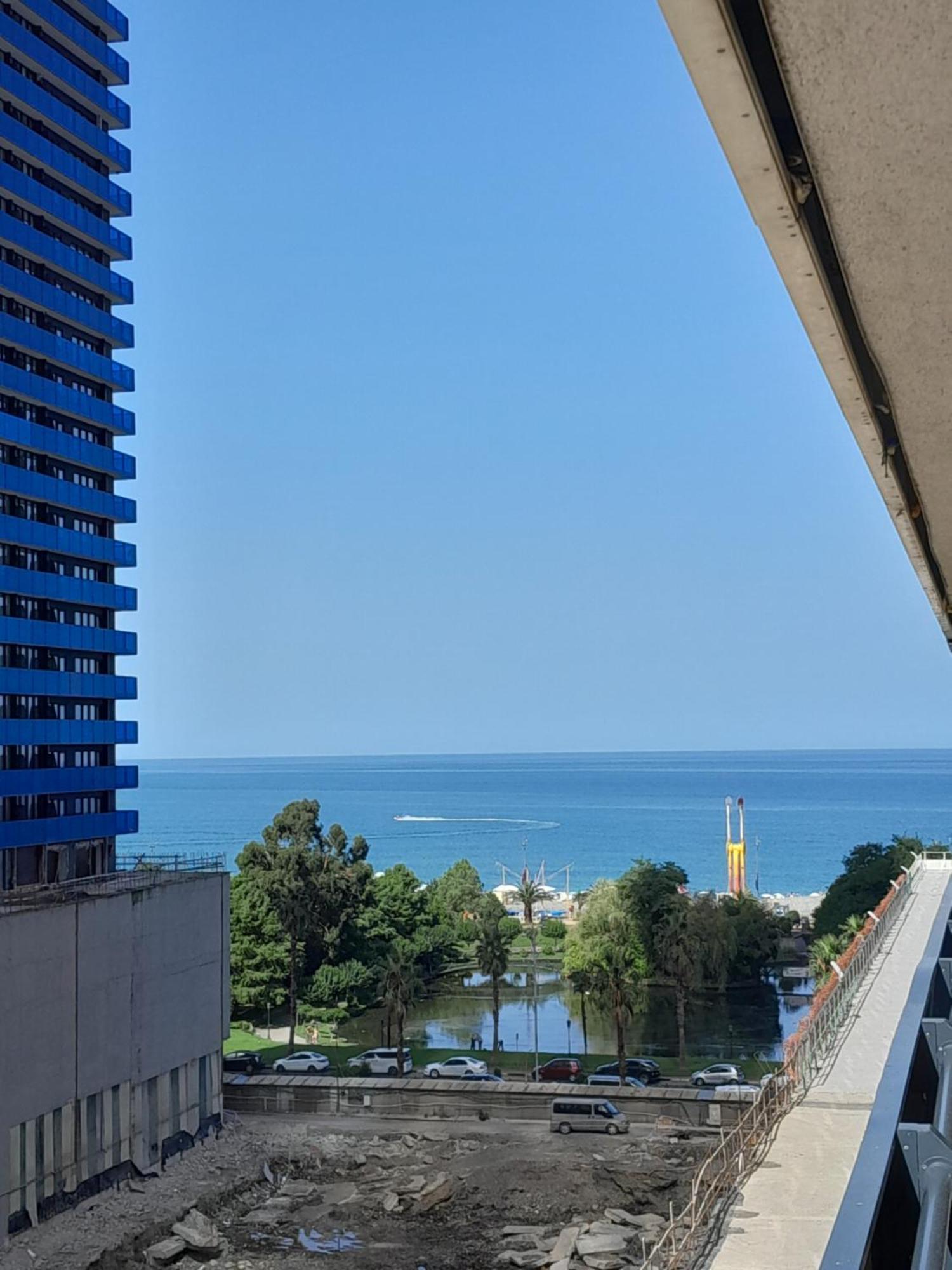 Smart Aparthotel Orbi City Batumi Phòng bức ảnh