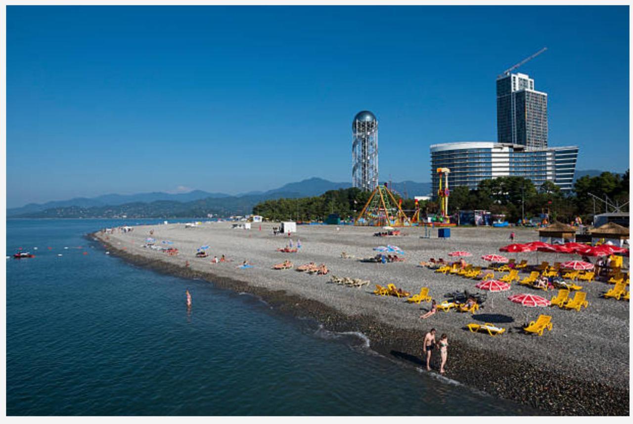 Smart Aparthotel Orbi City Batumi Ngoại thất bức ảnh