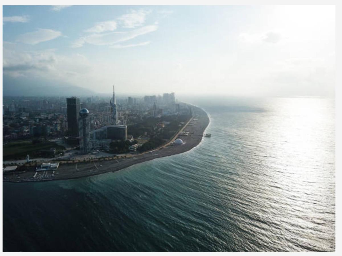 Smart Aparthotel Orbi City Batumi Ngoại thất bức ảnh